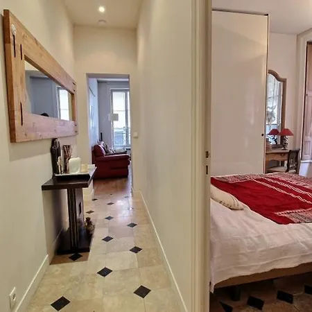 Apartment Chanoinesse - 4 Adults Paris